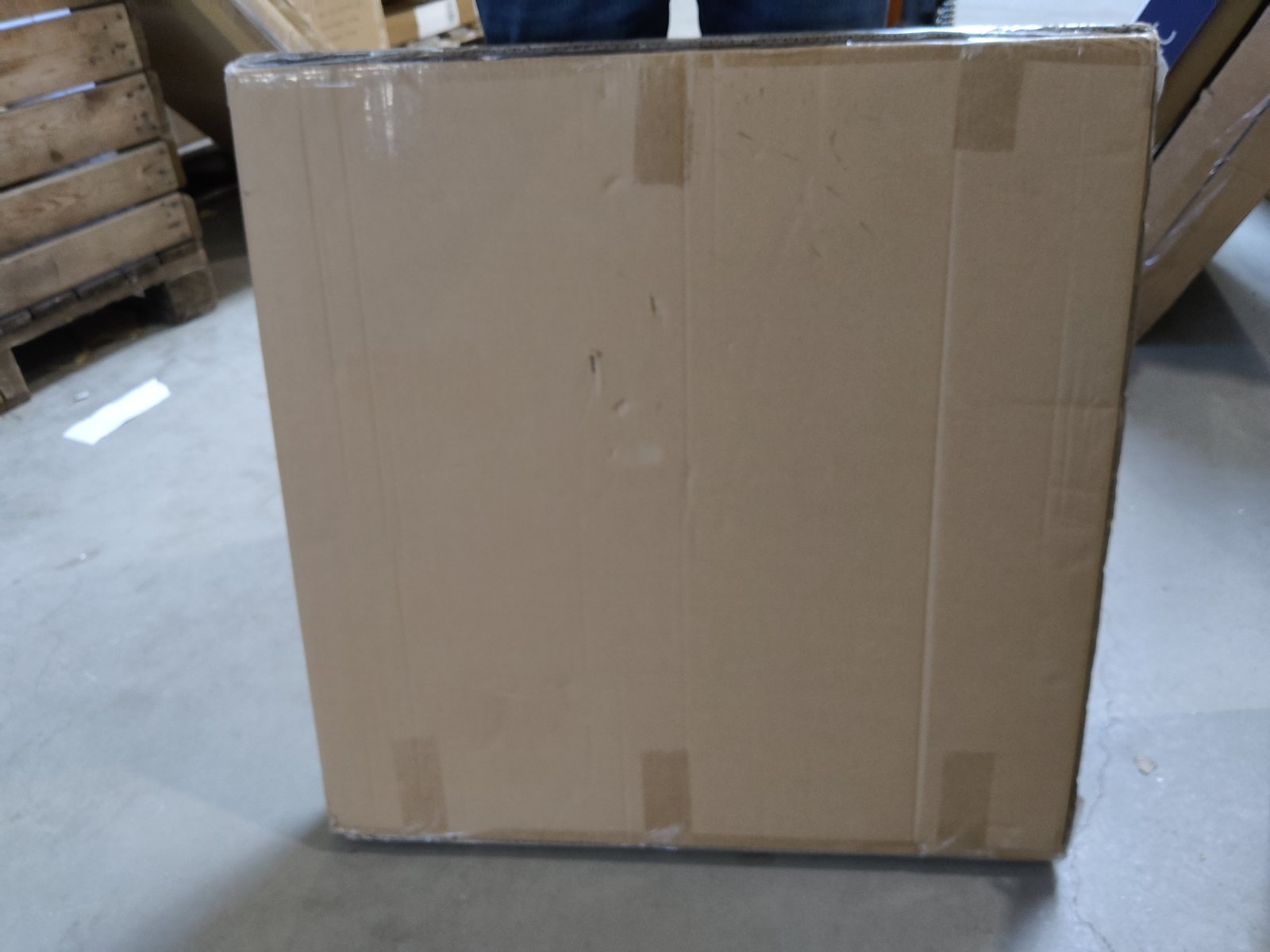 Tweedekans - Spiegel rond 60 cm met zwart frame - Default