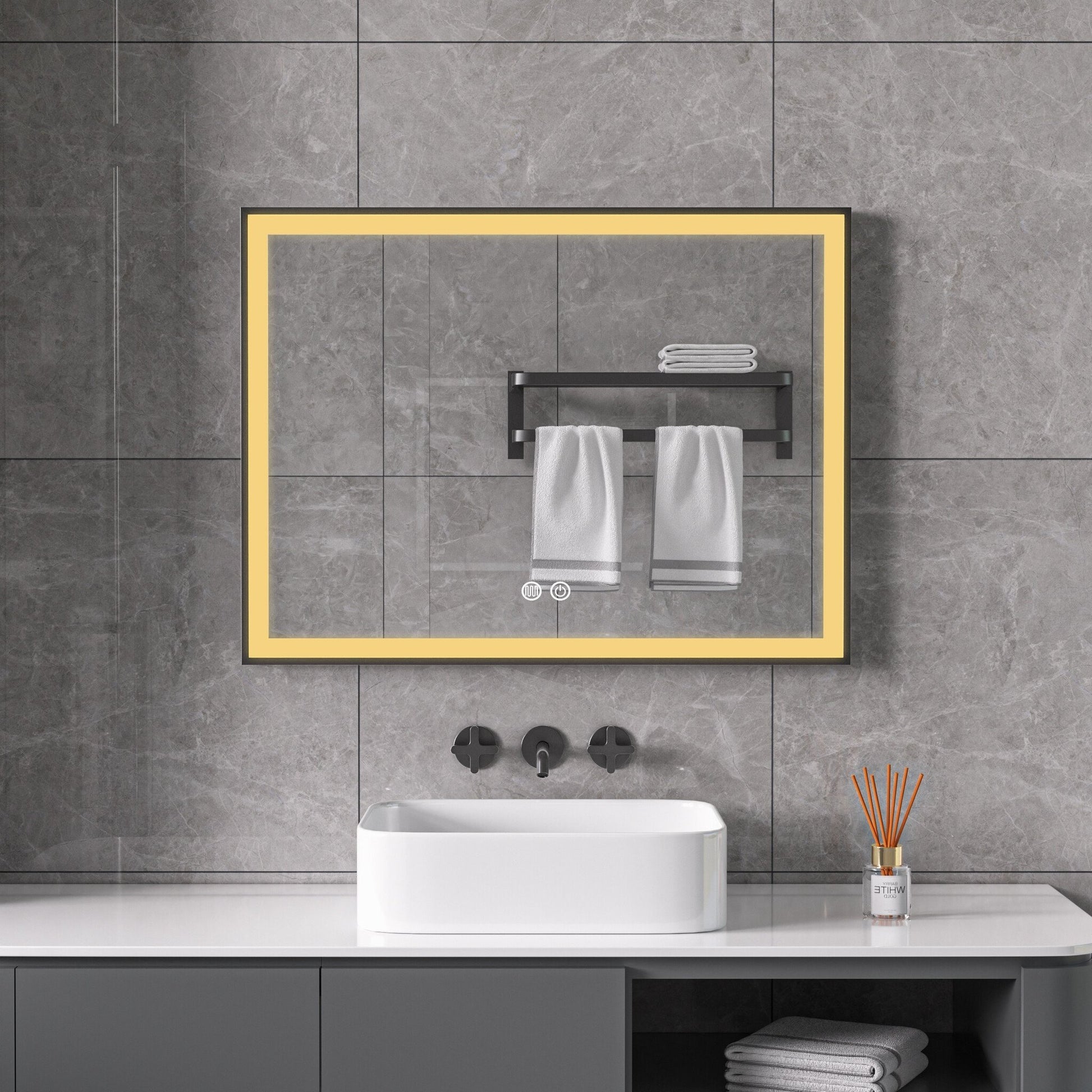 Espejo con marco negro, LED, antivaho 60 x 80 cm