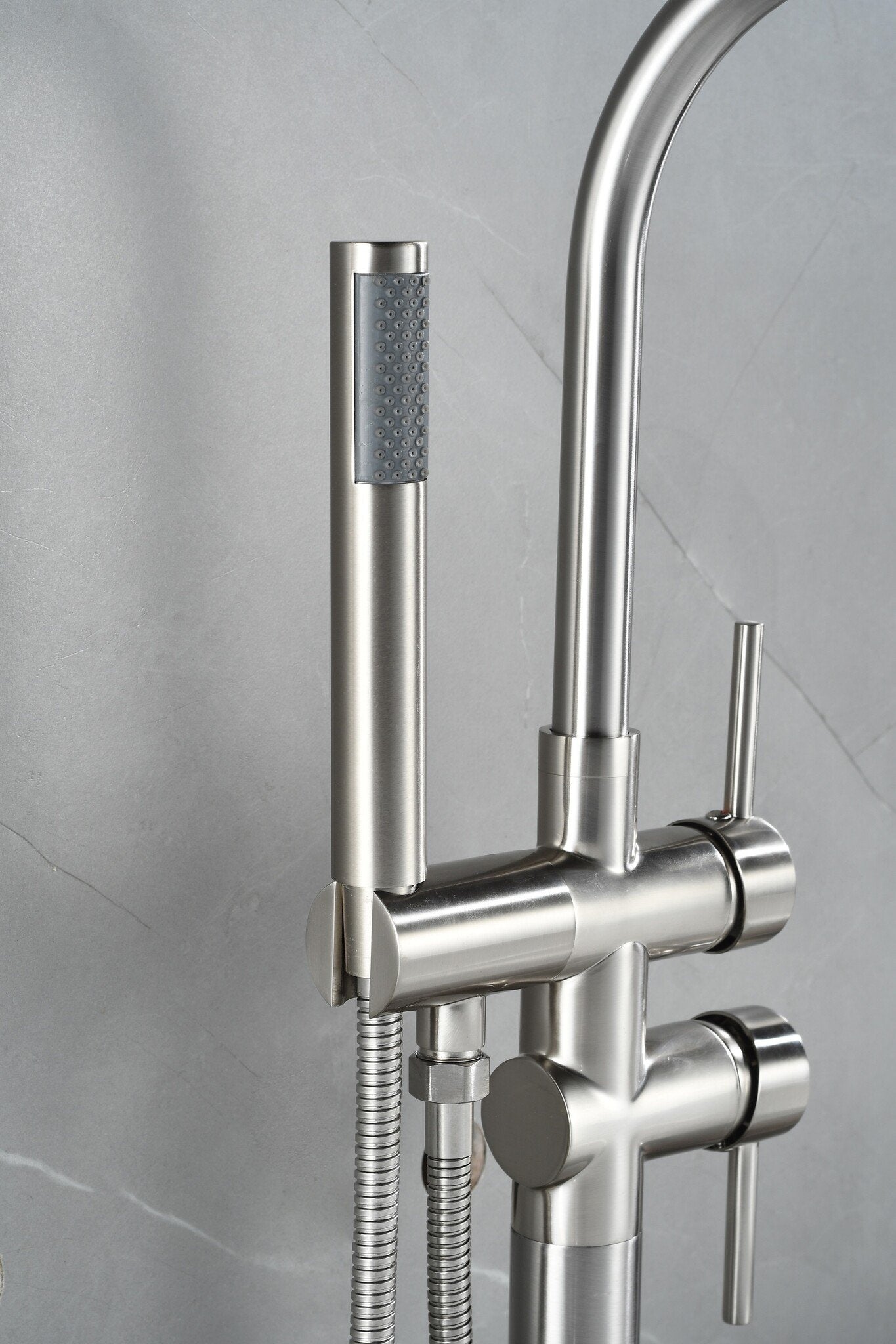 Mezclador de bañera independiente - incluye ducha de mano - cepillado